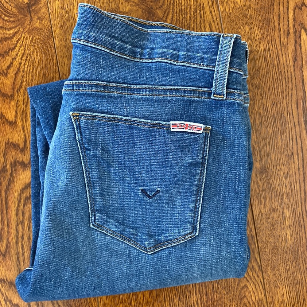 Hudson skinny. Natalie ‘Mid Rise Size 28